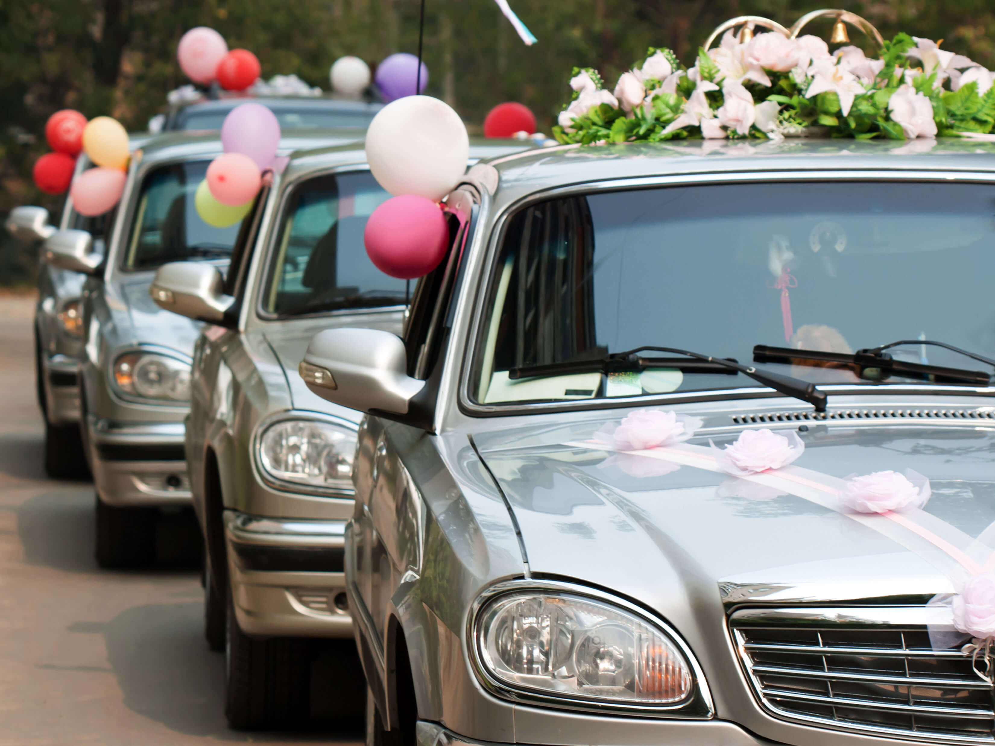 Autoschmuck zur Hochzeit: Ideen für Autodeko zur Hochzeit